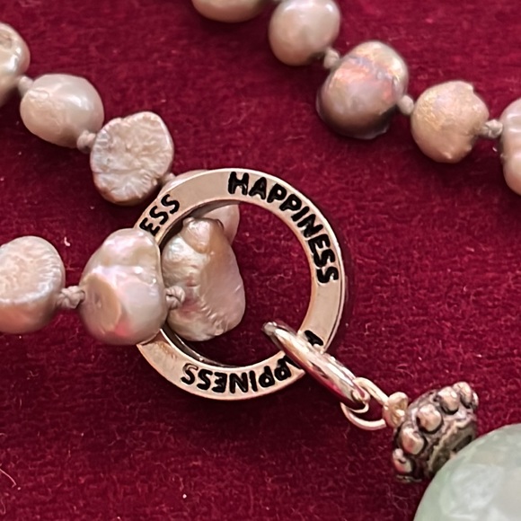 Gorgeous light green stone and silver beaded heart chakra “Happiness” necklace. - Picture 7 of 7